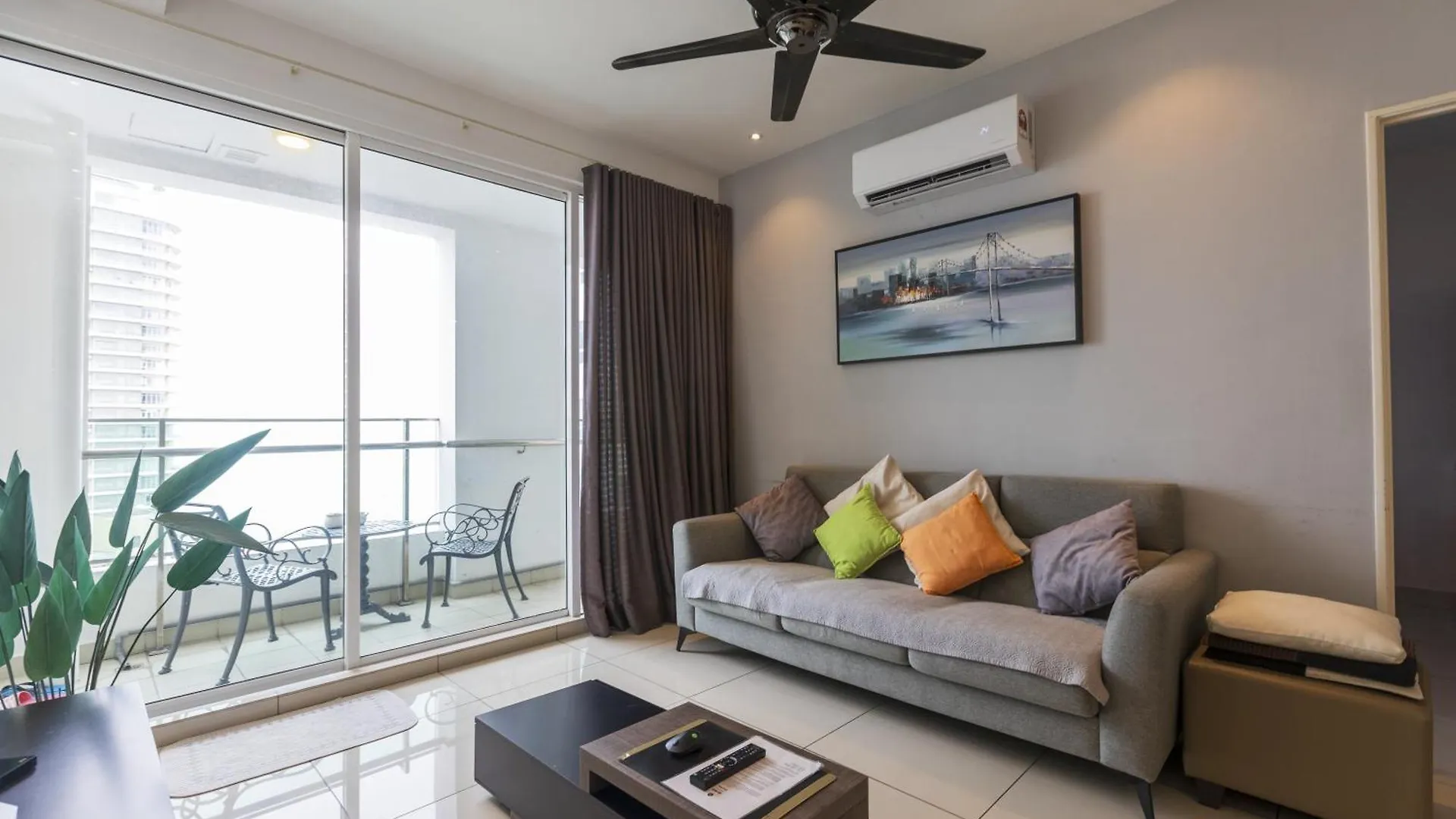 Apartment Sky Suites George Town