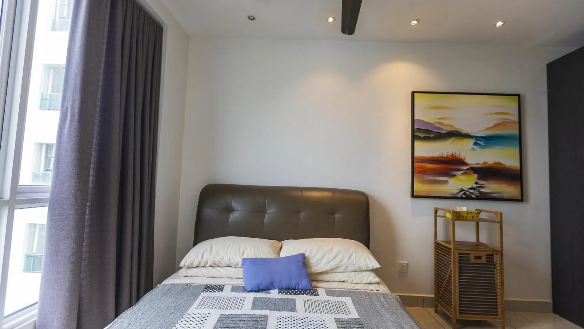 Sky Suites George Town 0*,